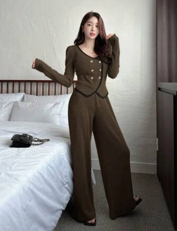 DAZY 2pcs Women's Set: Colorblock Knit Top And Wide-Leg Pants