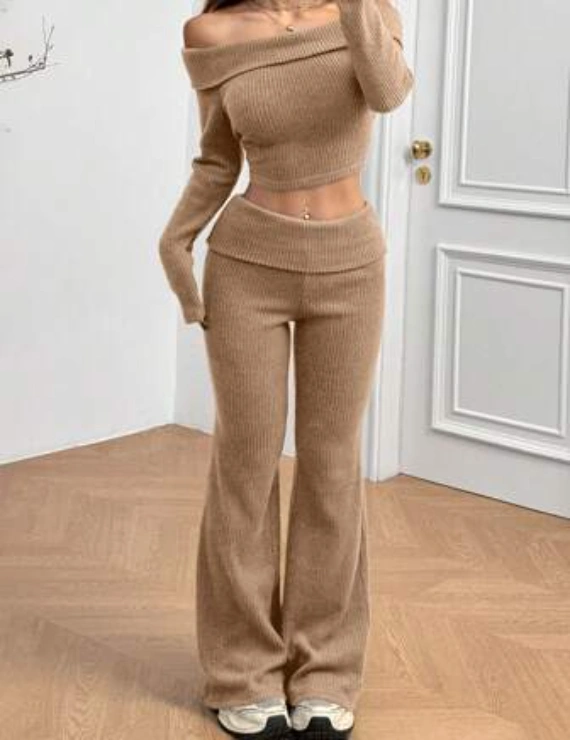 SHEIN EZwear 2pcs Women Casual Solid Color Off-Shoulder Cropped Top And Flare Pants Set, Autumn